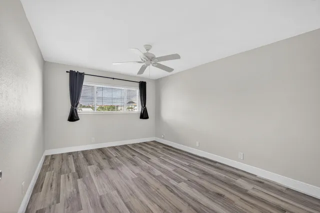 $3,000 | 100 Shore Court, Unit 208, North Palm Beach, FL 33408