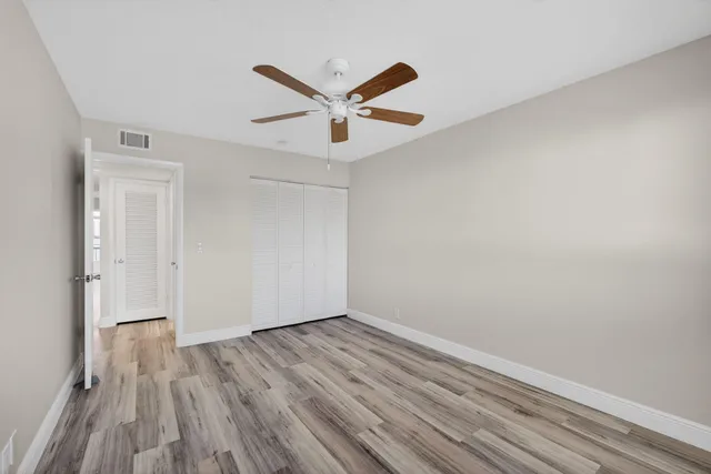 $3,000 | 100 Shore Court, Unit 208, North Palm Beach, FL 33408