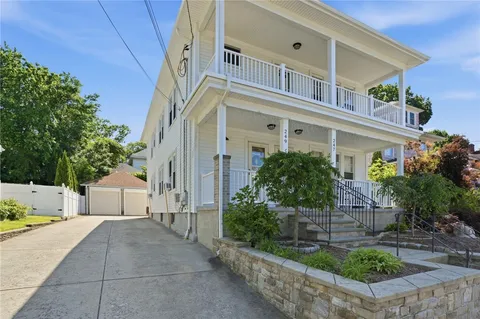 $2,300 | 247 Rankin Avenue, Unit 1, Providence, RI 02908