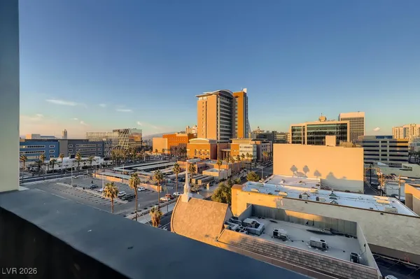 $2,300 | 353 East Bonneville Avenue, Unit 805, Las Vegas, NV 89101