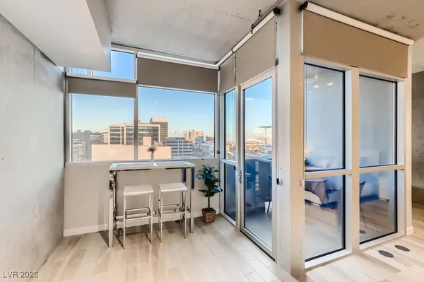 $2,300 | 353 East Bonneville Avenue, Unit 805, Las Vegas, NV 89101