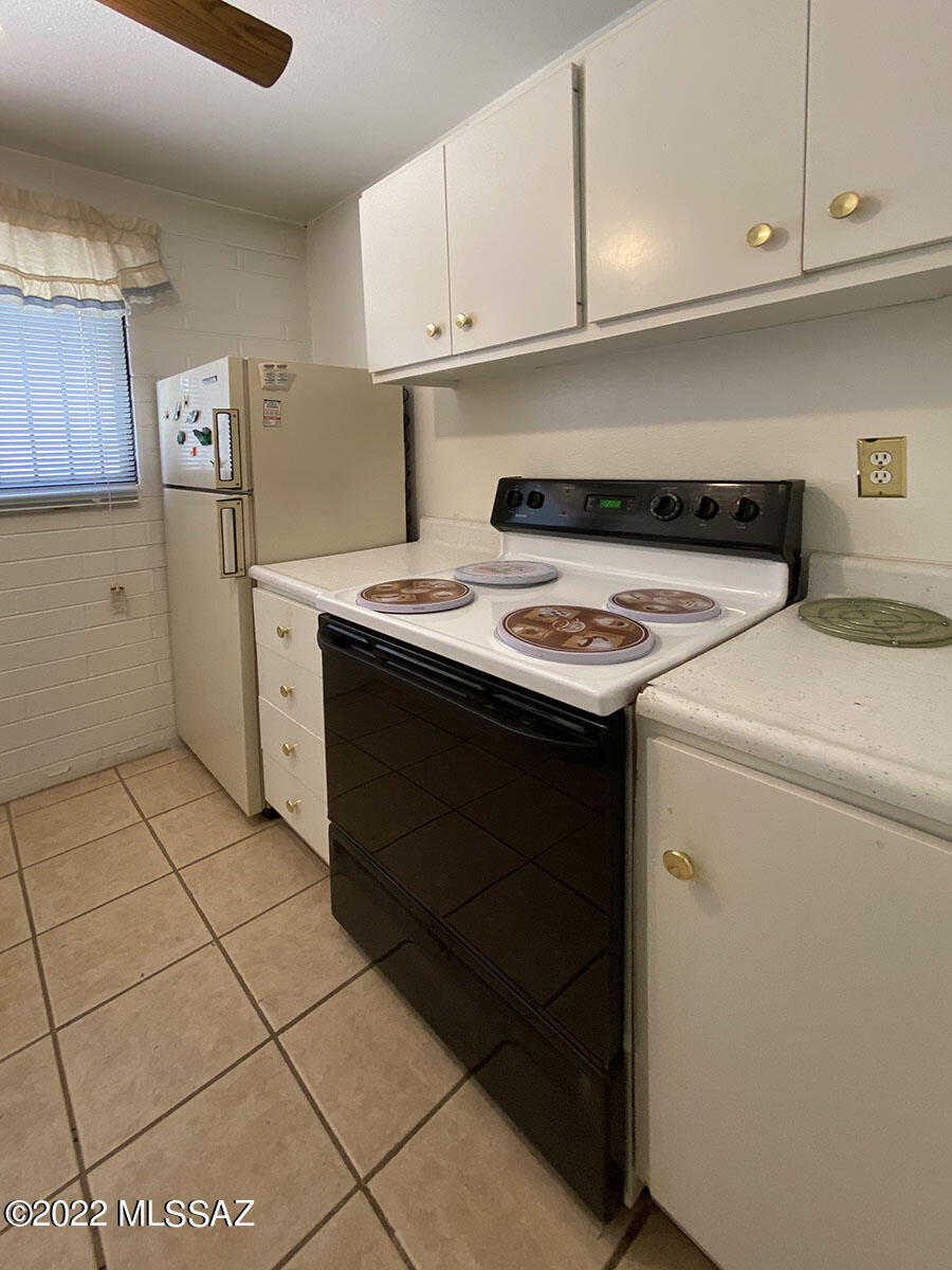1755 South Jones Boulevard, Unit R108 Tucson, AZ 85713 - Photo 6 of 19