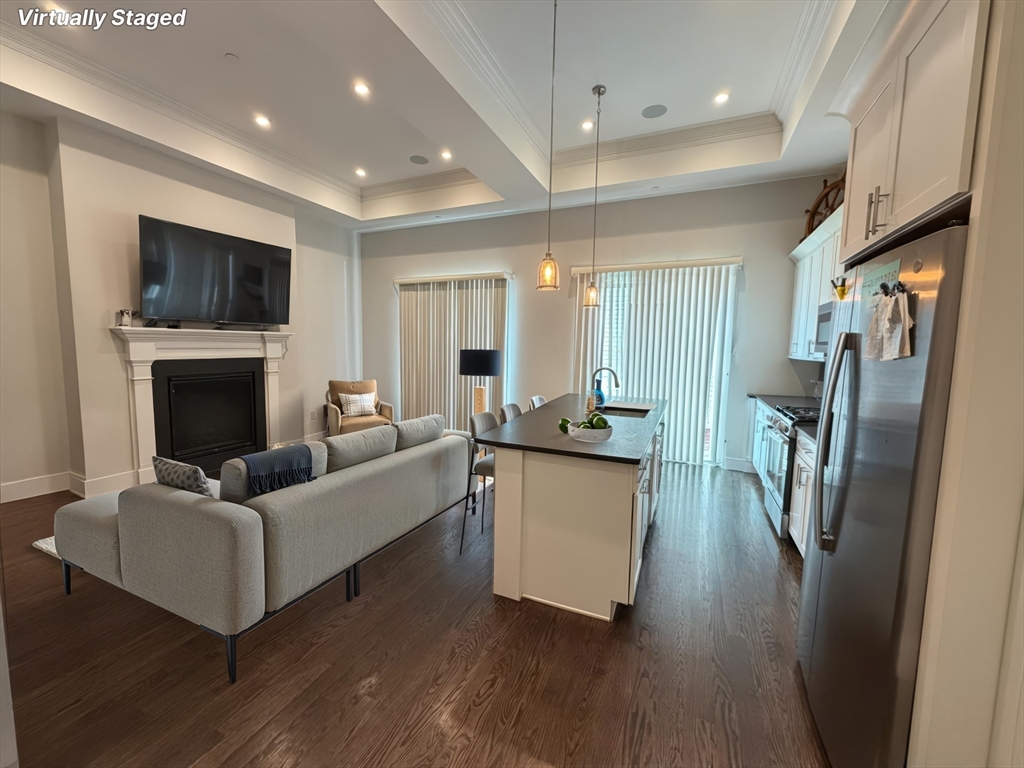 719 E Street, Unit 2 Boston, MA 02210 - Photo 3 of 12