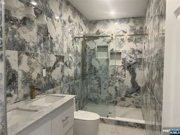 $999,000 | 93 A Redneck Avenue, Little Ferry, NJ 07643