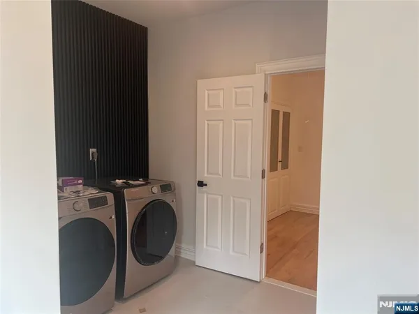 $999,000 | 93 A Redneck Avenue, Little Ferry, NJ 07643