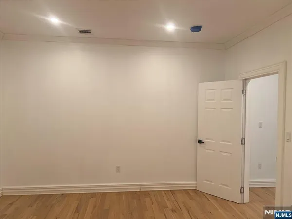 $999,000 | 93 A Redneck Avenue, Little Ferry, NJ 07643