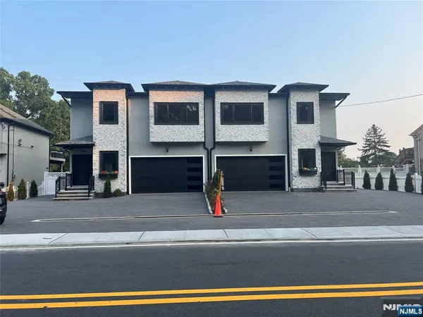 $999,000 | 93 A Redneck Avenue, Little Ferry, NJ 07643