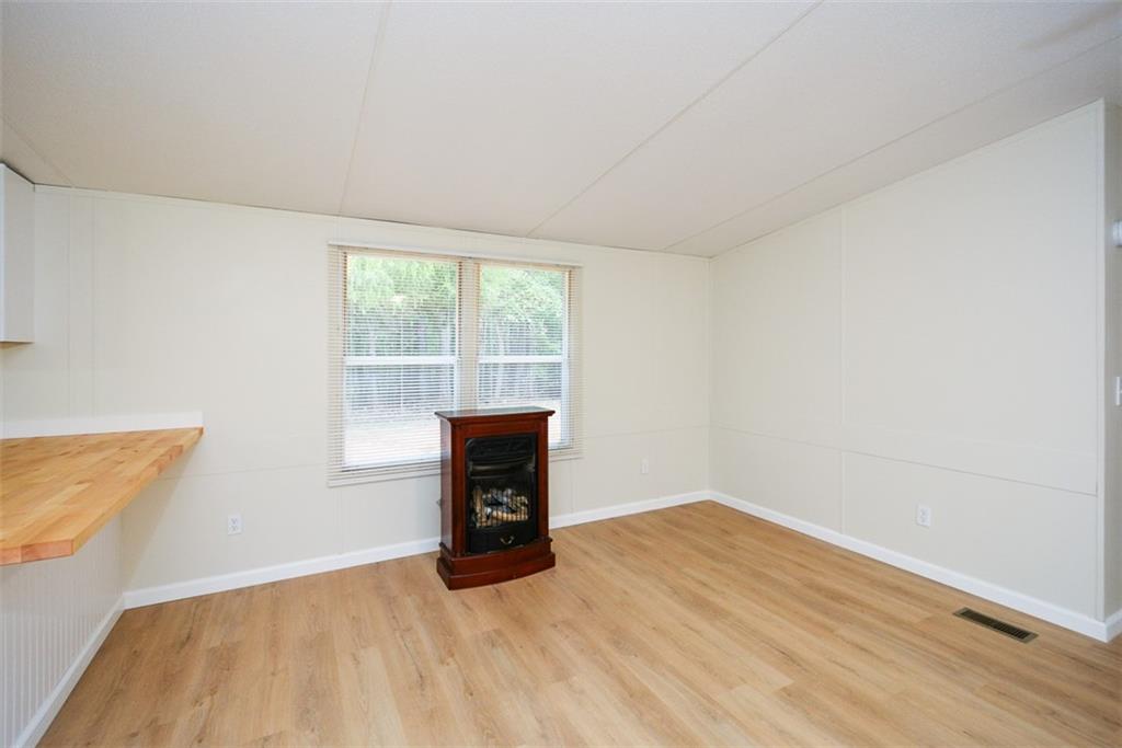 50 Damascus Road Talking Rock, GA 30175 - Photo 11 of 39 an empty room with windows