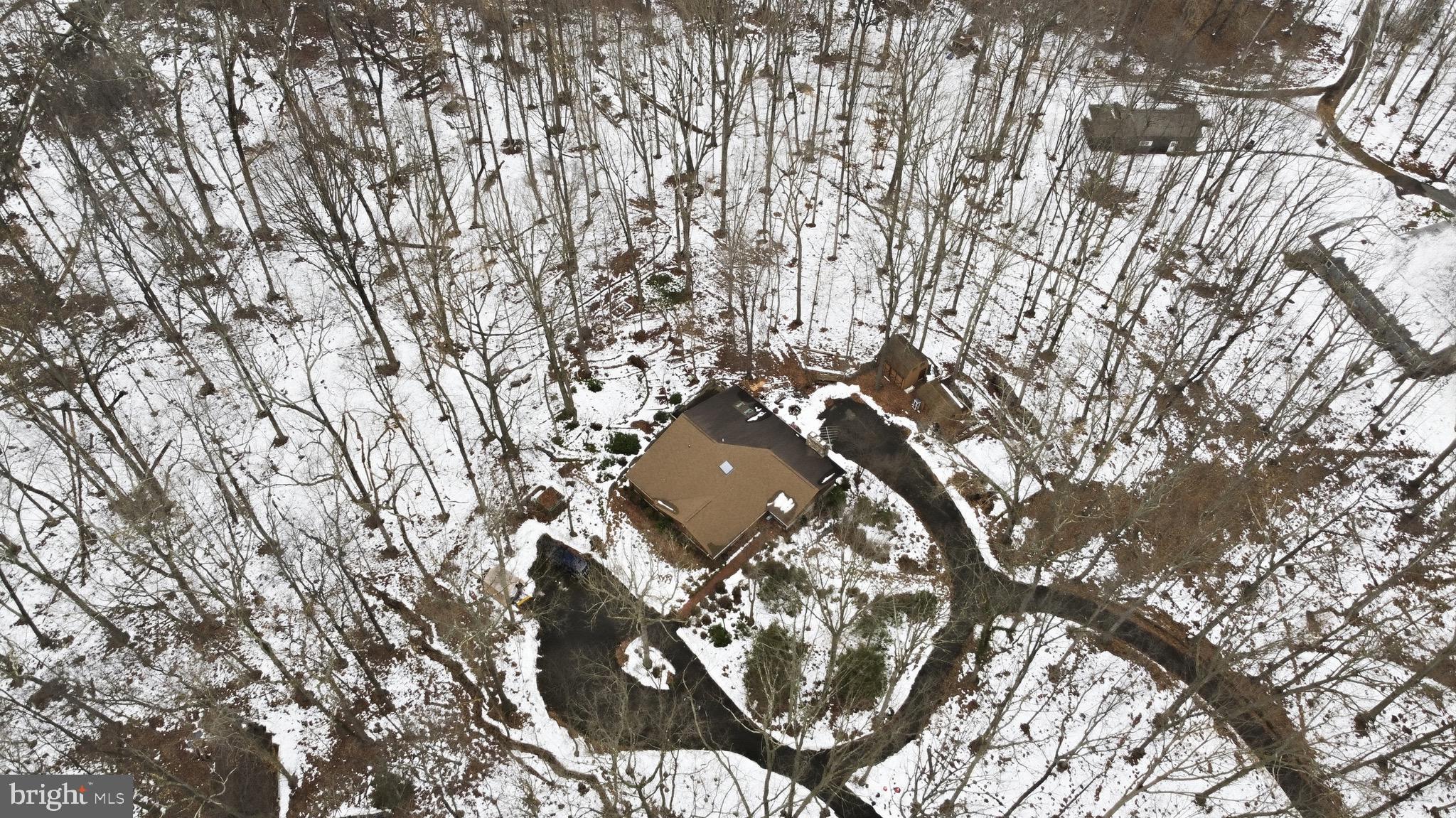 12644 Jesse Smith Road Mount Airy, MD 21771 - Photo 3 of 34