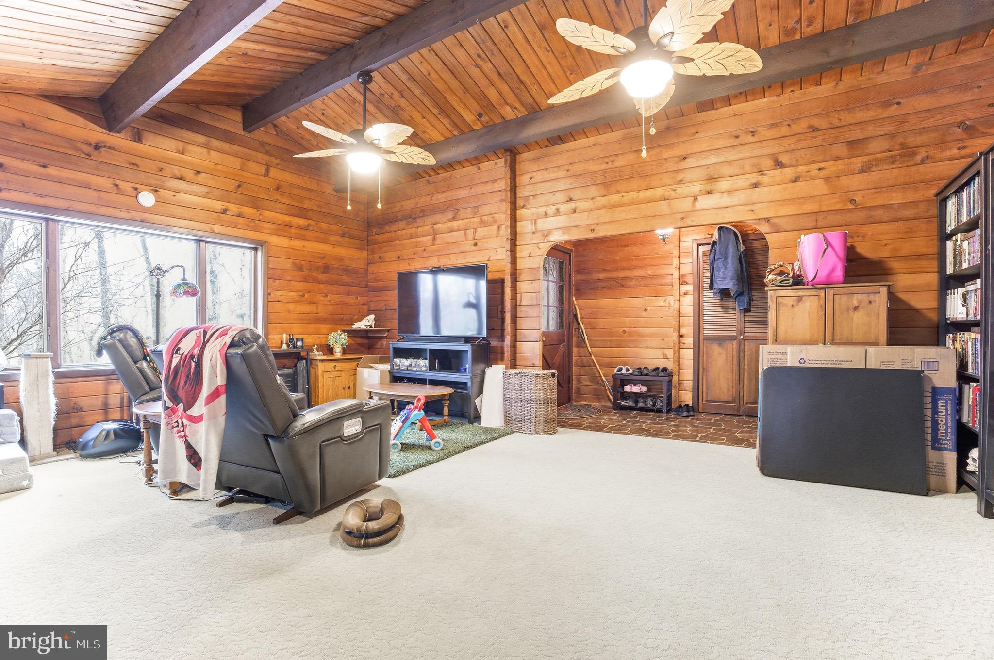 12644 Jesse Smith Road Mount Airy, MD 21771 - Photo 6 of 34