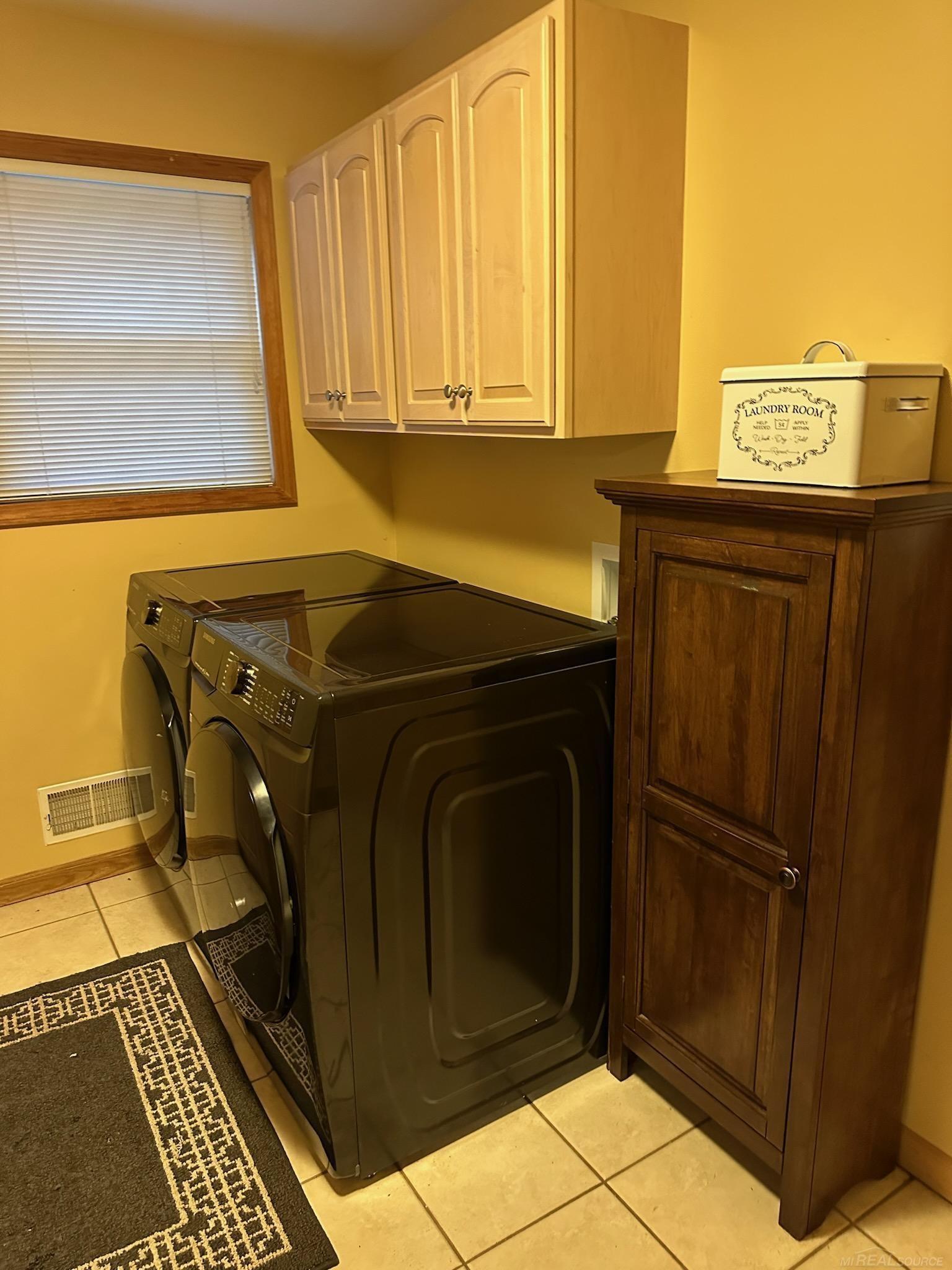 51895 Fairchild Road New Baltimore, MI 48051 - Photo 22 of 34 50120649-21.JPG