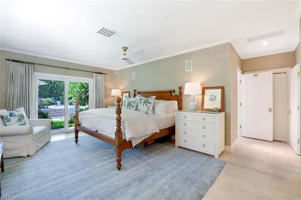 $55,000 | 642 6th Avenue North, Naples, FL 34102