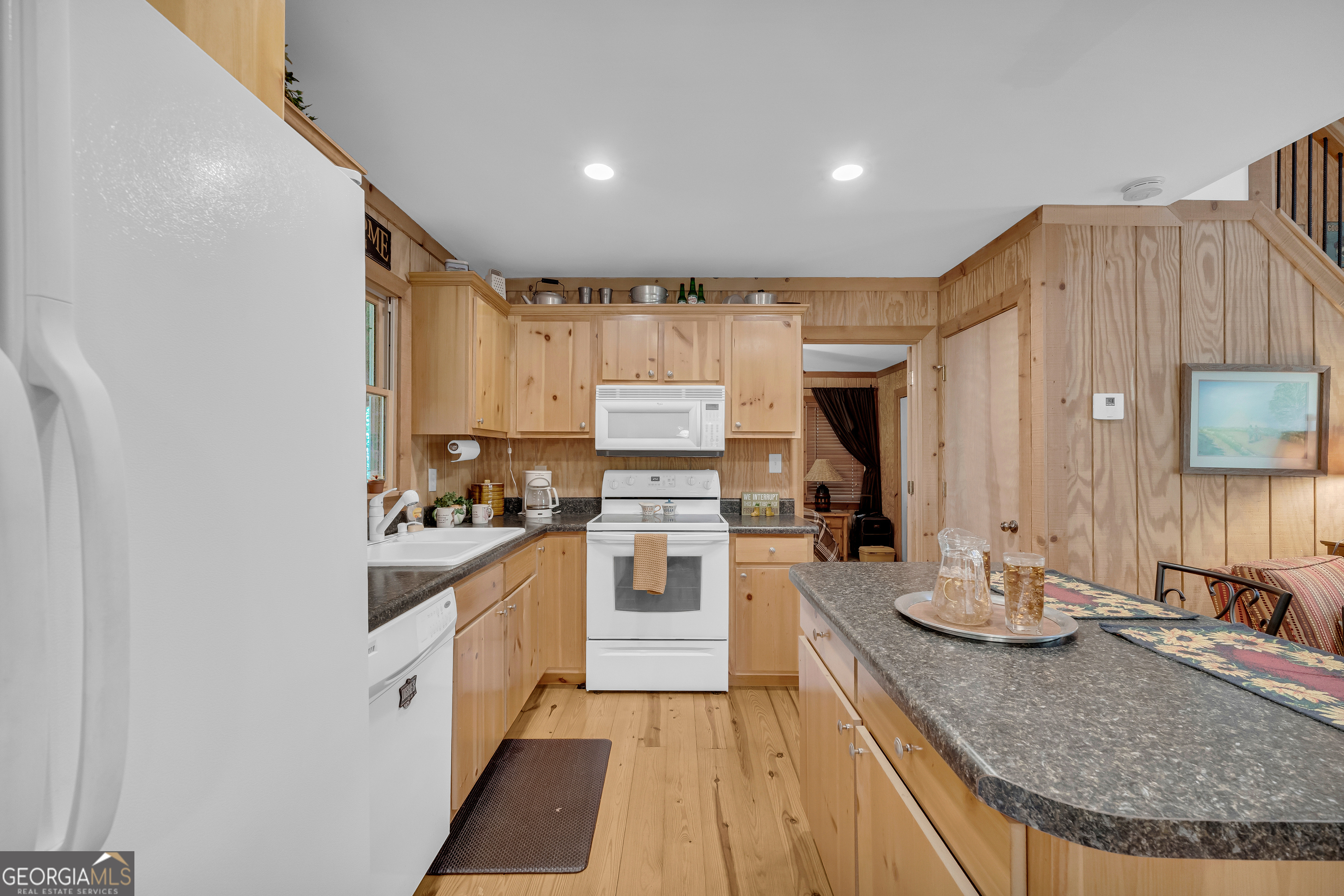 148 Lakeside Hills Road Martin, GA 30557 - Photo 15 of 54