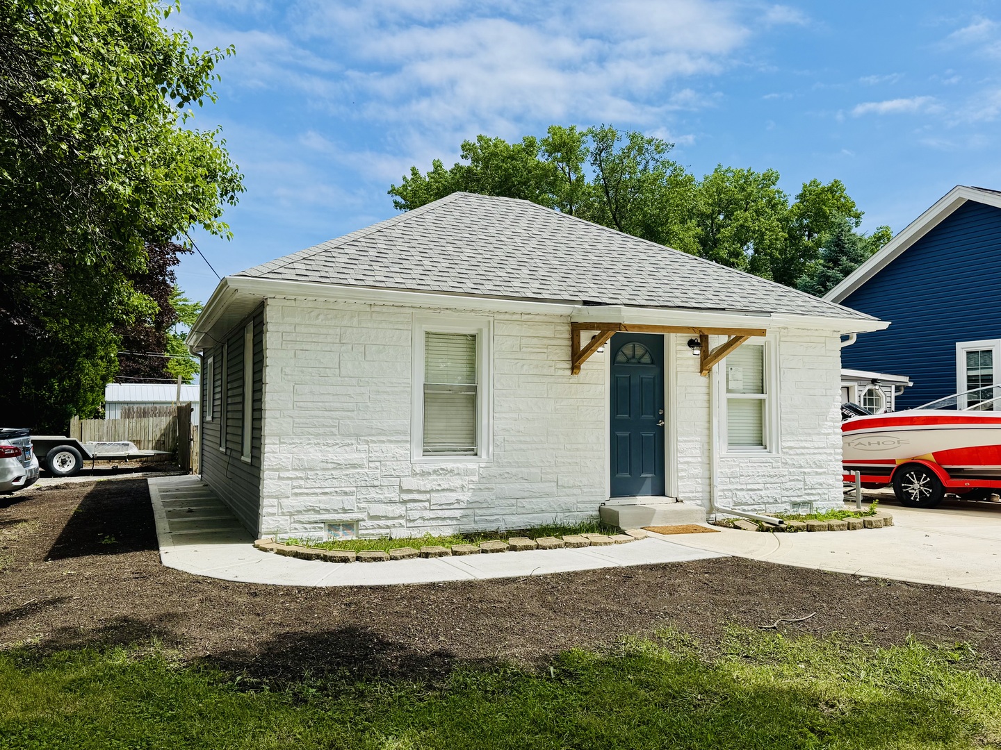 7258 West 72nd Street Bridgeview, IL 60455 - Photo 1 of 25