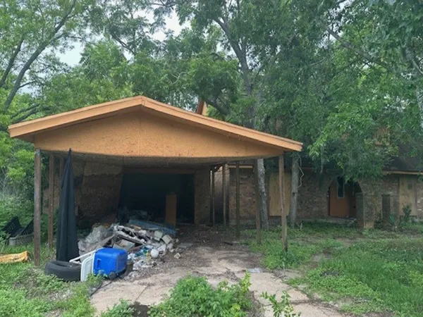 $130,000 | 19138 County Road 520A, Brazoria, TX 77422