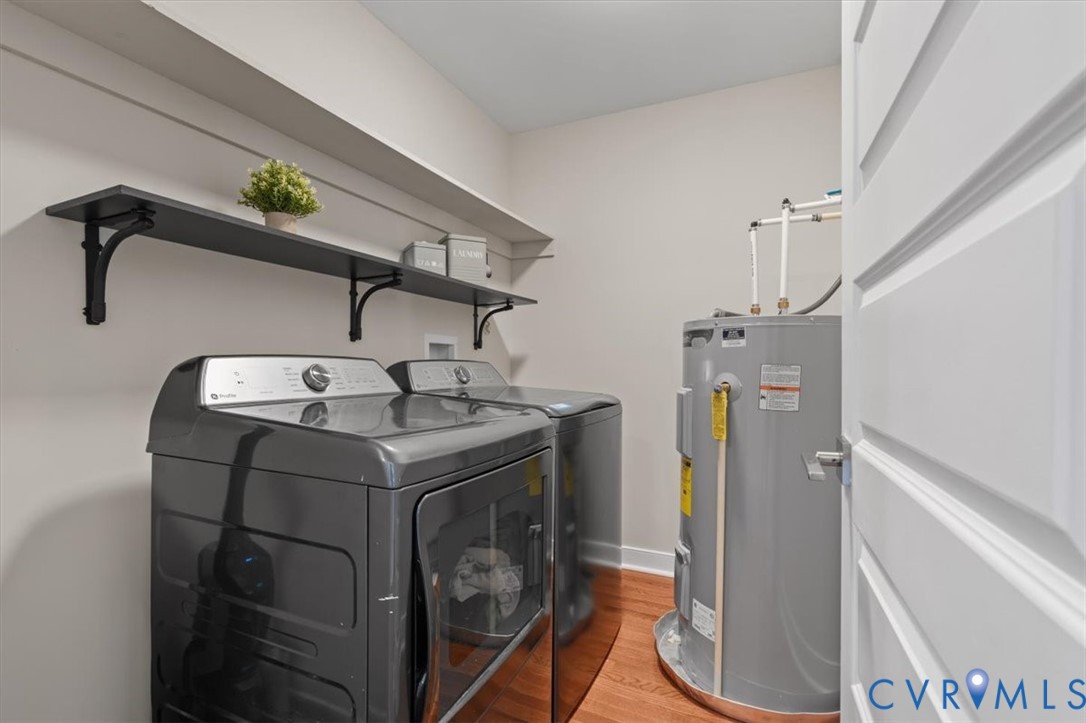 1290 Scotts Court Carson, VA 23830 - Photo 27 of 46 a utility room with dryer and washer