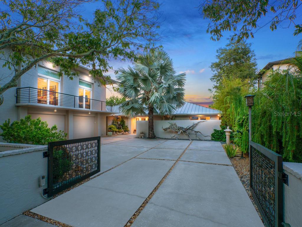 3985 Roberts Point Road Sarasota, FL 34242 - Photo 1 of 1 Gallery Image 1