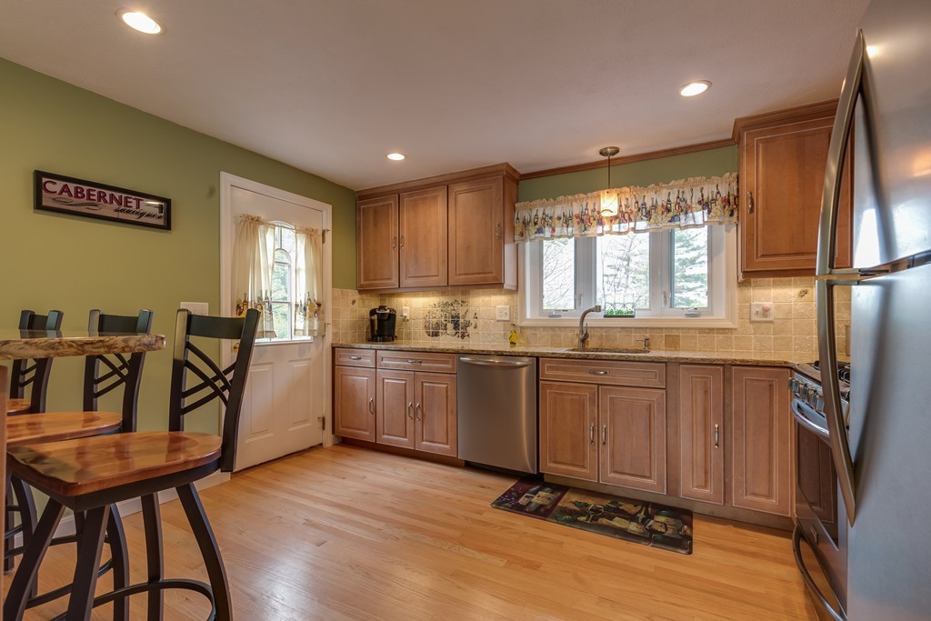 3 Hopkins Road Peabody, MA 01960 - Photo 7 of 29 Gallery Image 7