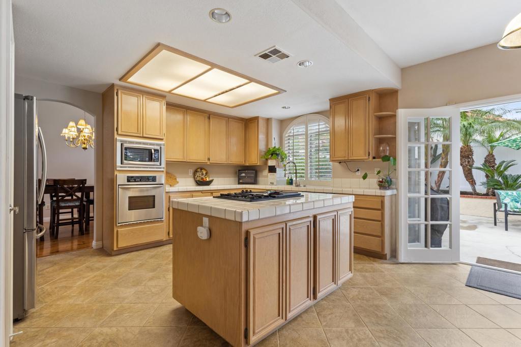 1394 Corte Magna Oceanside, CA 92057 - Photo 10 of 31