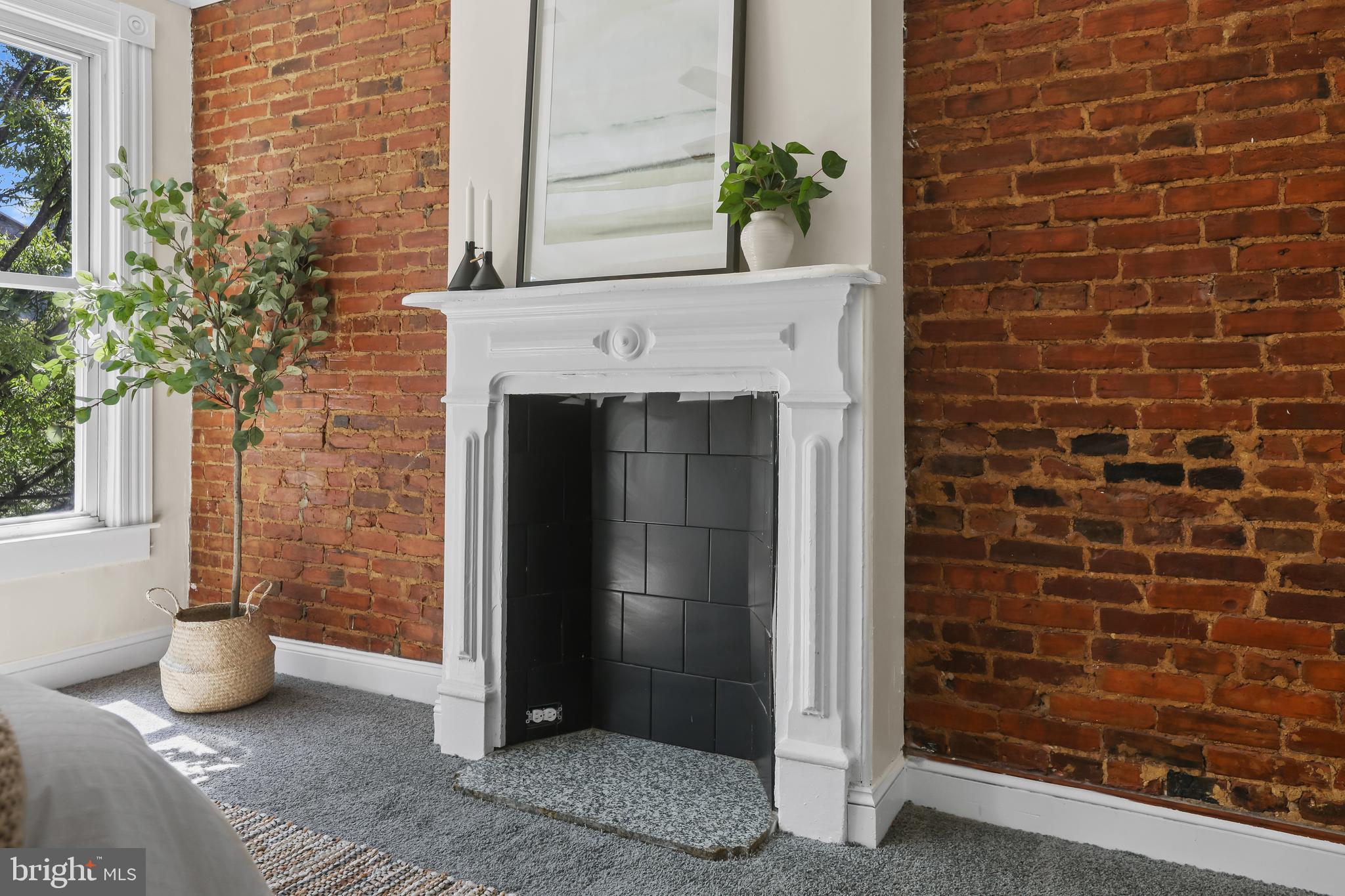 884 Washington Boulevard Baltimore, MD 21230 - Photo 20 of 35 a view of entryway with a yard