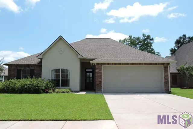 $2,100 | 10125 Montrachet Drive, Baton Rouge, LA 70817