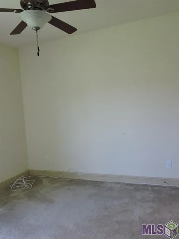 $2,100 | 10125 Montrachet Drive, Baton Rouge, LA 70817