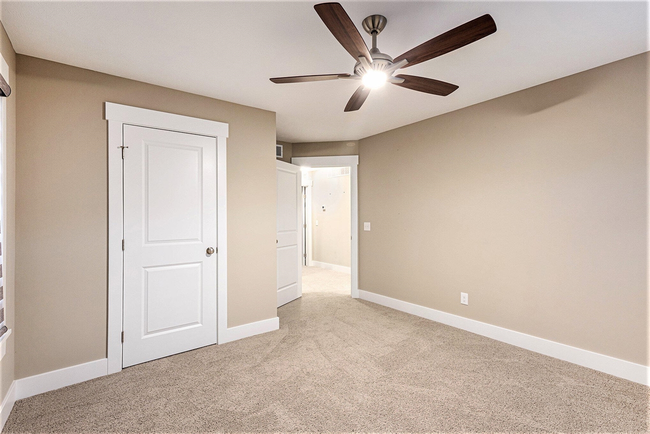 920 West Savidge Street, Unit 2 Spring Lake, MI 49456 - Photo 18 of 37