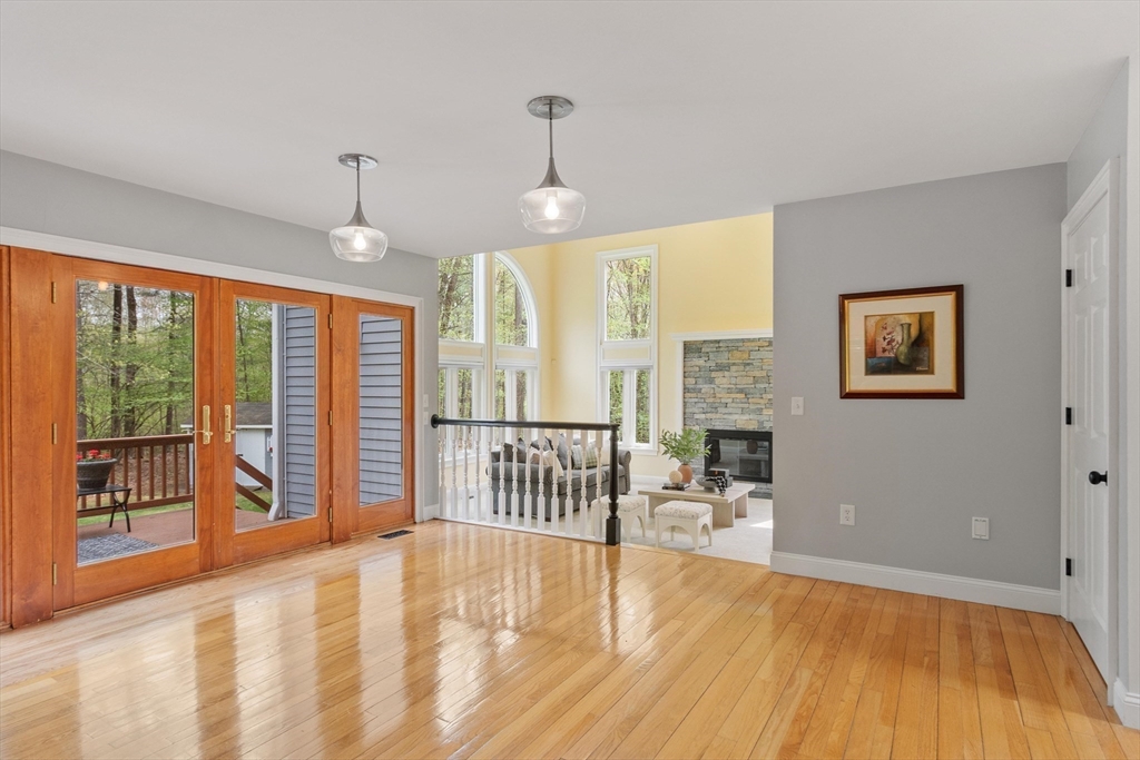 90 Frye Road Bolton, MA 01740 - Photo 7 of 41 Gallery Image 7