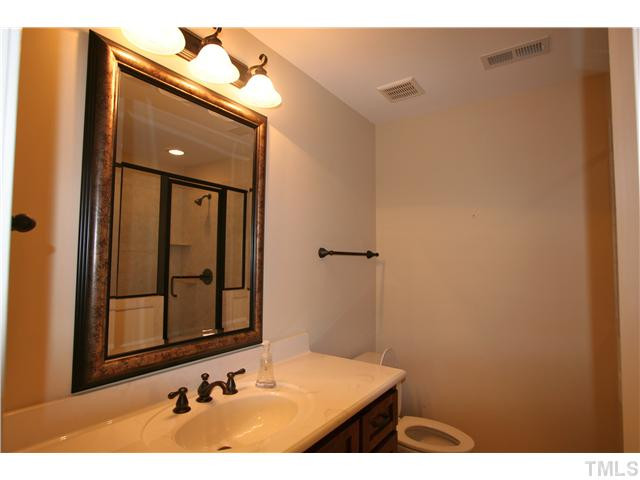 1002 Shelley Road Raleigh, NC 27609 - Photo 18 of 20 Bathroom