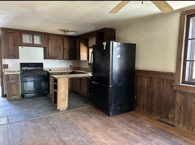 $140,000 | 2 Old House Road, Montgomery, MA 01085