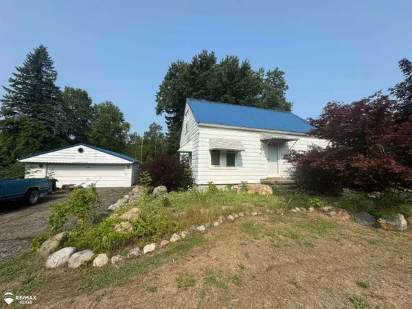 $135,000 | 5499 North McKinley Road, Flushing, MI 48433