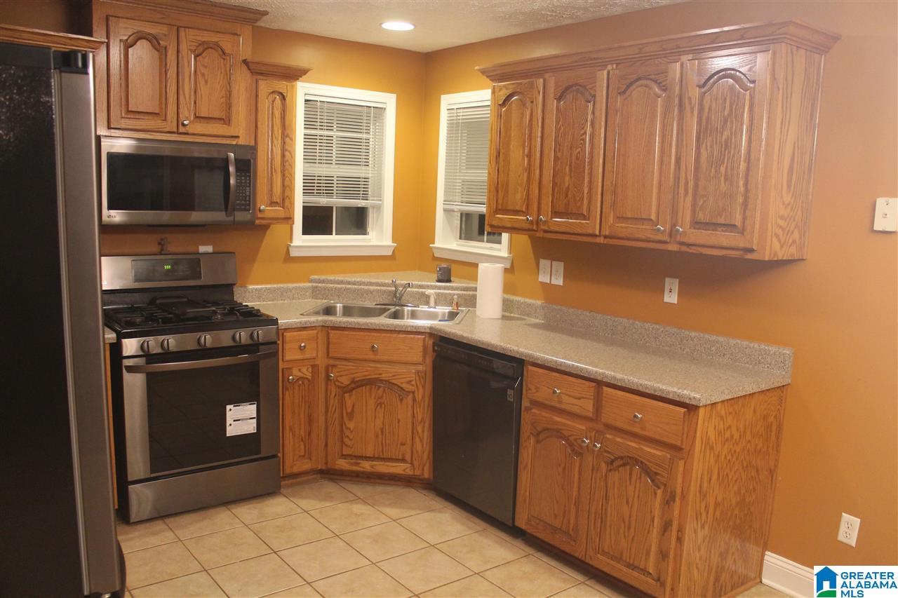 9192 Hagood Road Kimberly, AL 35091 - Photo 9 of 28