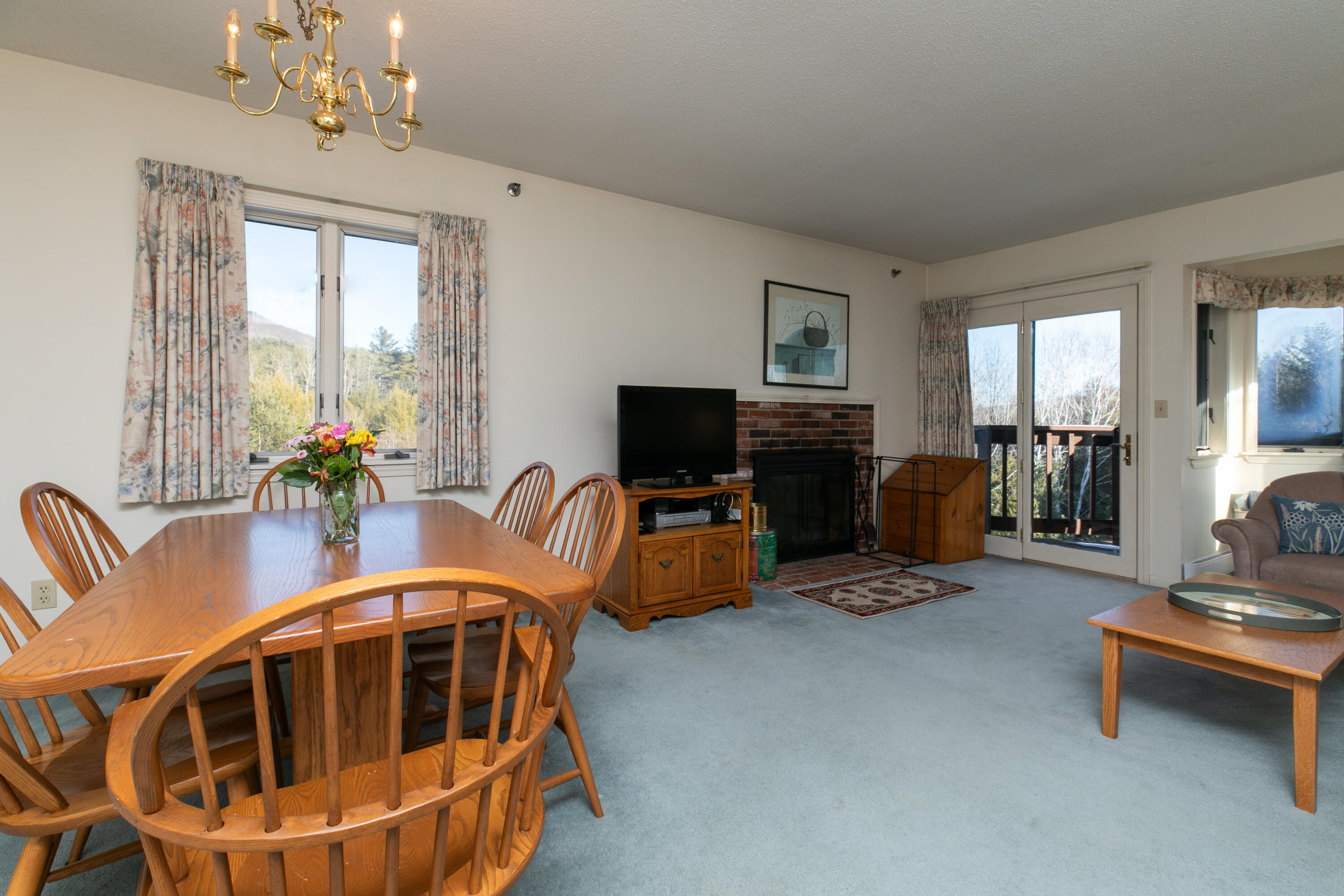 Dining Room 1 Chamberlain Way Unit B30