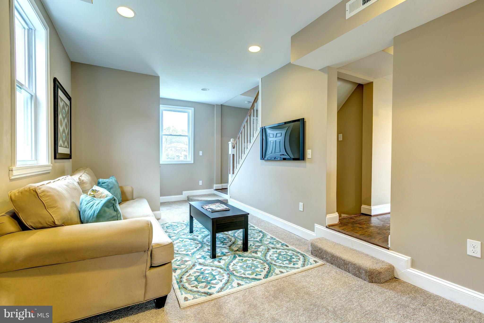 7017 Alden Road Pikesville, MD 21208 - Photo 18 of 30 Relax And Unwind Here