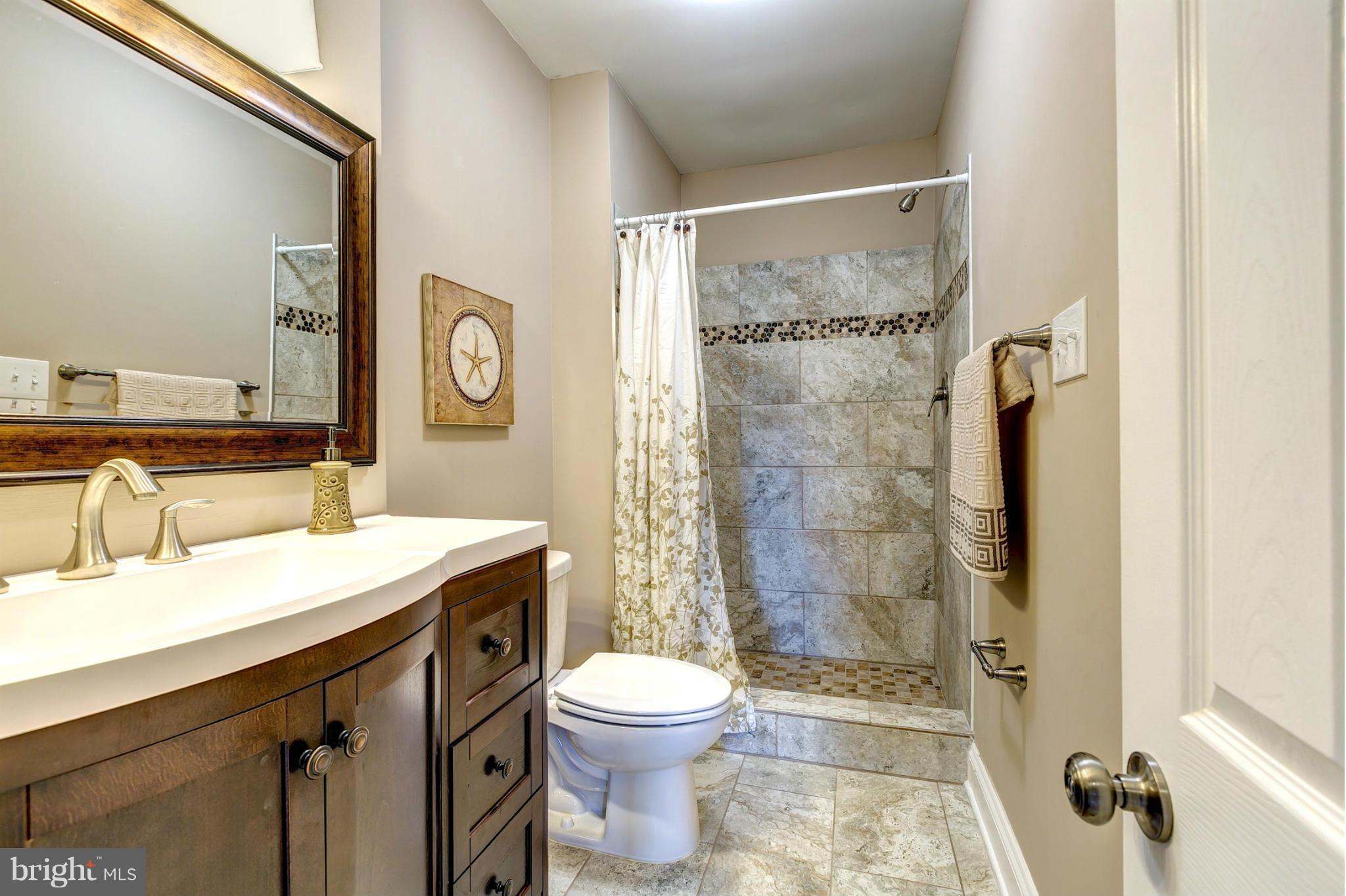 7017 Alden Road Pikesville, MD 21208 - Photo 21 of 30 Full Bathroom on Upper Level