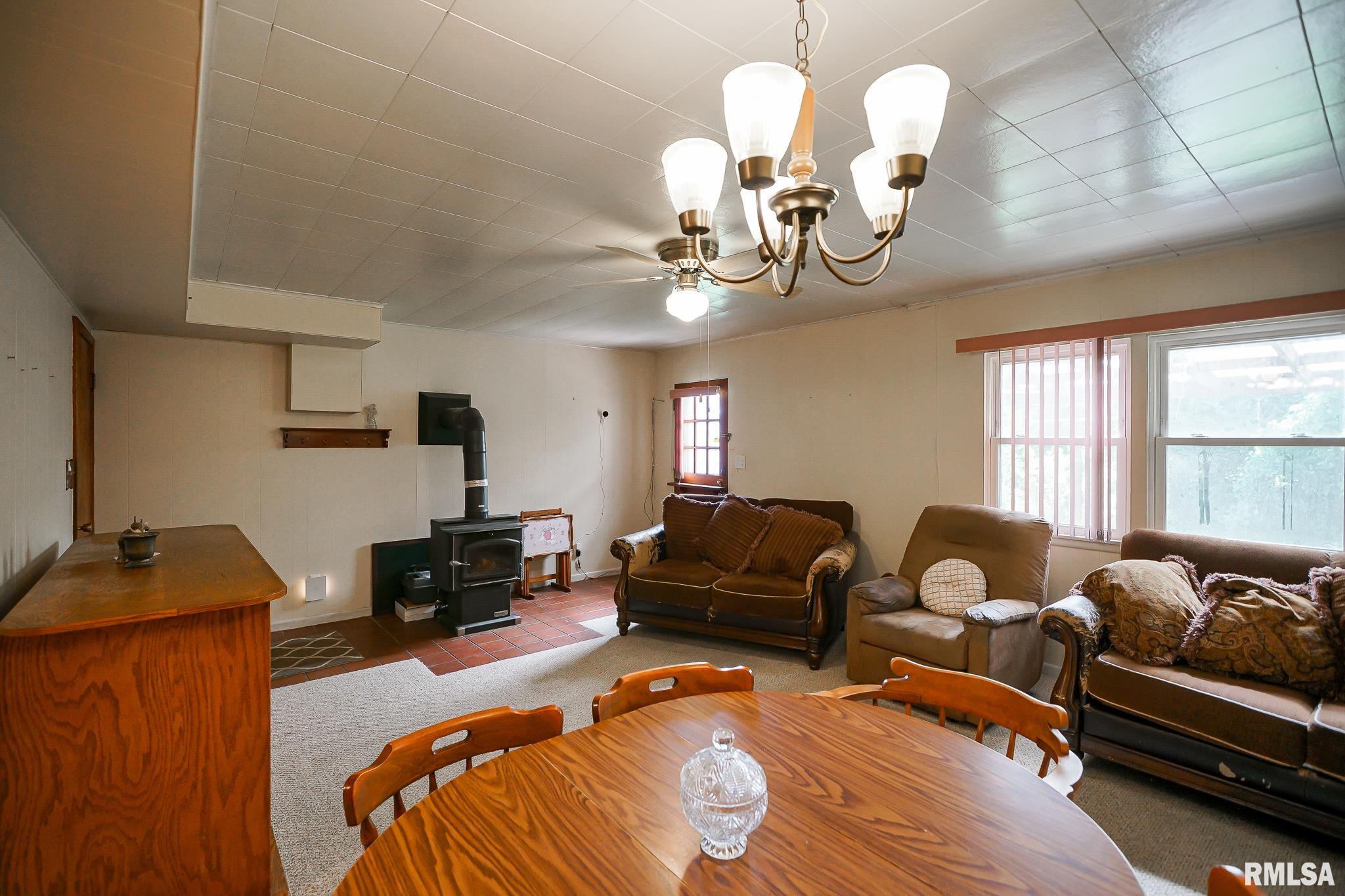 5413 North Hamilton Road Peoria, IL 61614 - Photo 11 of 33 Gallery Image 11