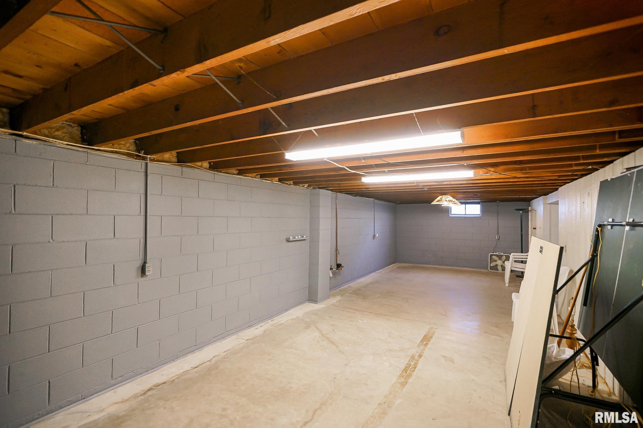 5413 North Hamilton Road Peoria, IL 61614 - Photo 30 of 33 Gallery Image 30