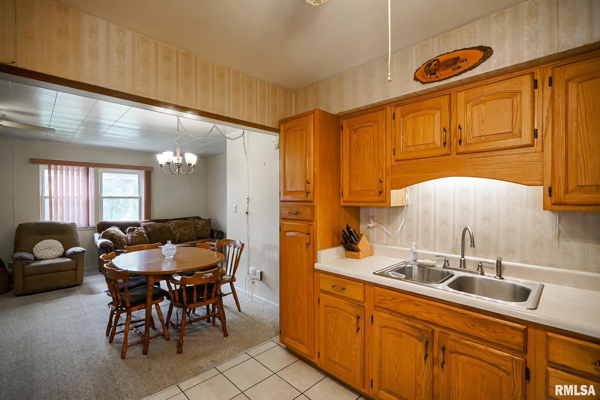 5413 North Hamilton Road Peoria, IL 61614 - Photo 10 of 33 Gallery Image 10