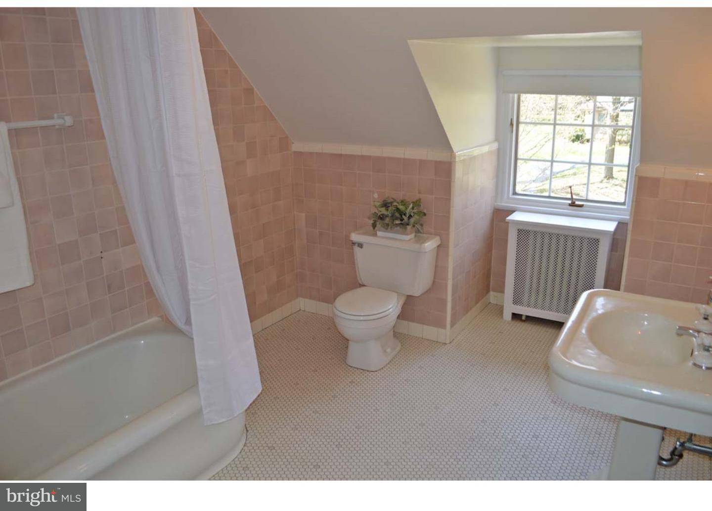 427 Riverview Road Swarthmore, PA 19081 - Photo 23 of 25 Bathroom