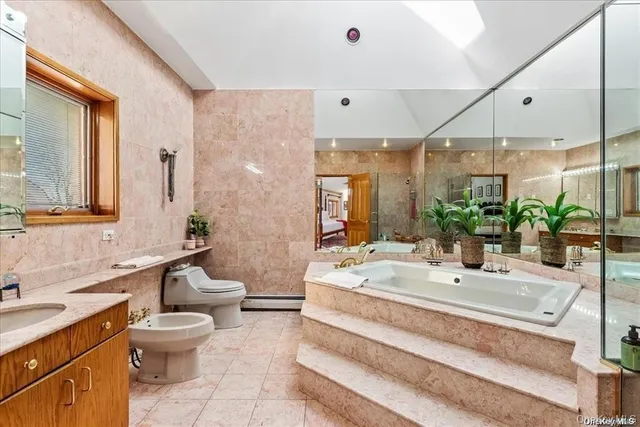 $2,999,999 | 6 Summit Place | Whitestone