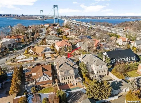 $2,999,999 | 6 Summit Place | Whitestone