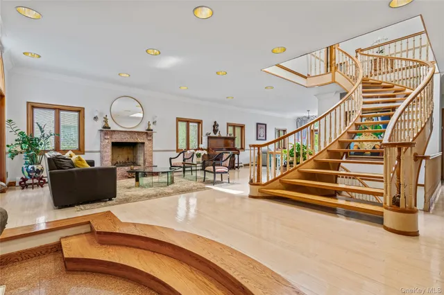 a view of a livingroom with furniture and furniture
