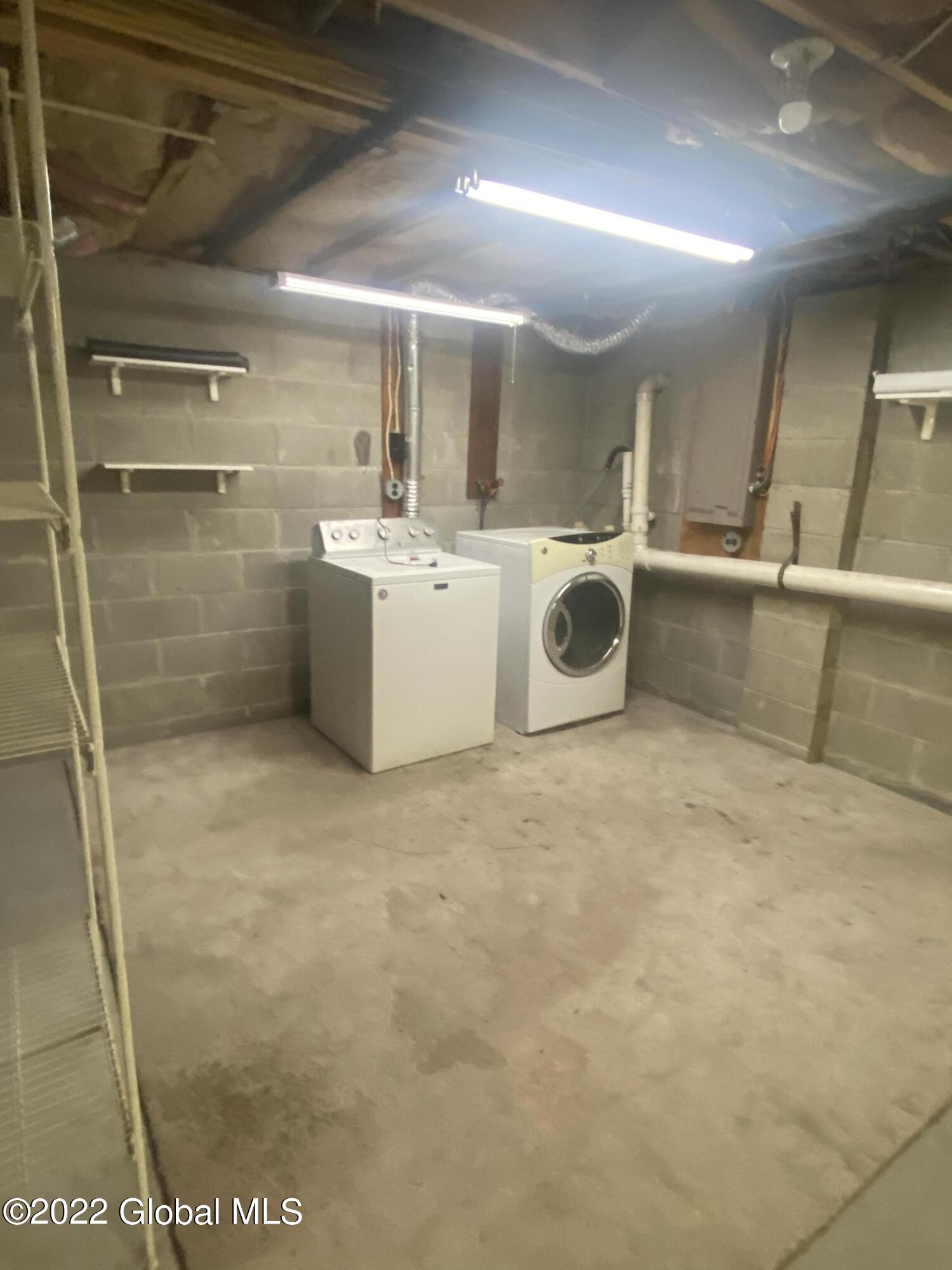 48 Plant Road Halfmoon, NY 12065 - Photo 30 of 55 6BEA0EE1-D01E-44A7-8765-0EF0EB1CA417