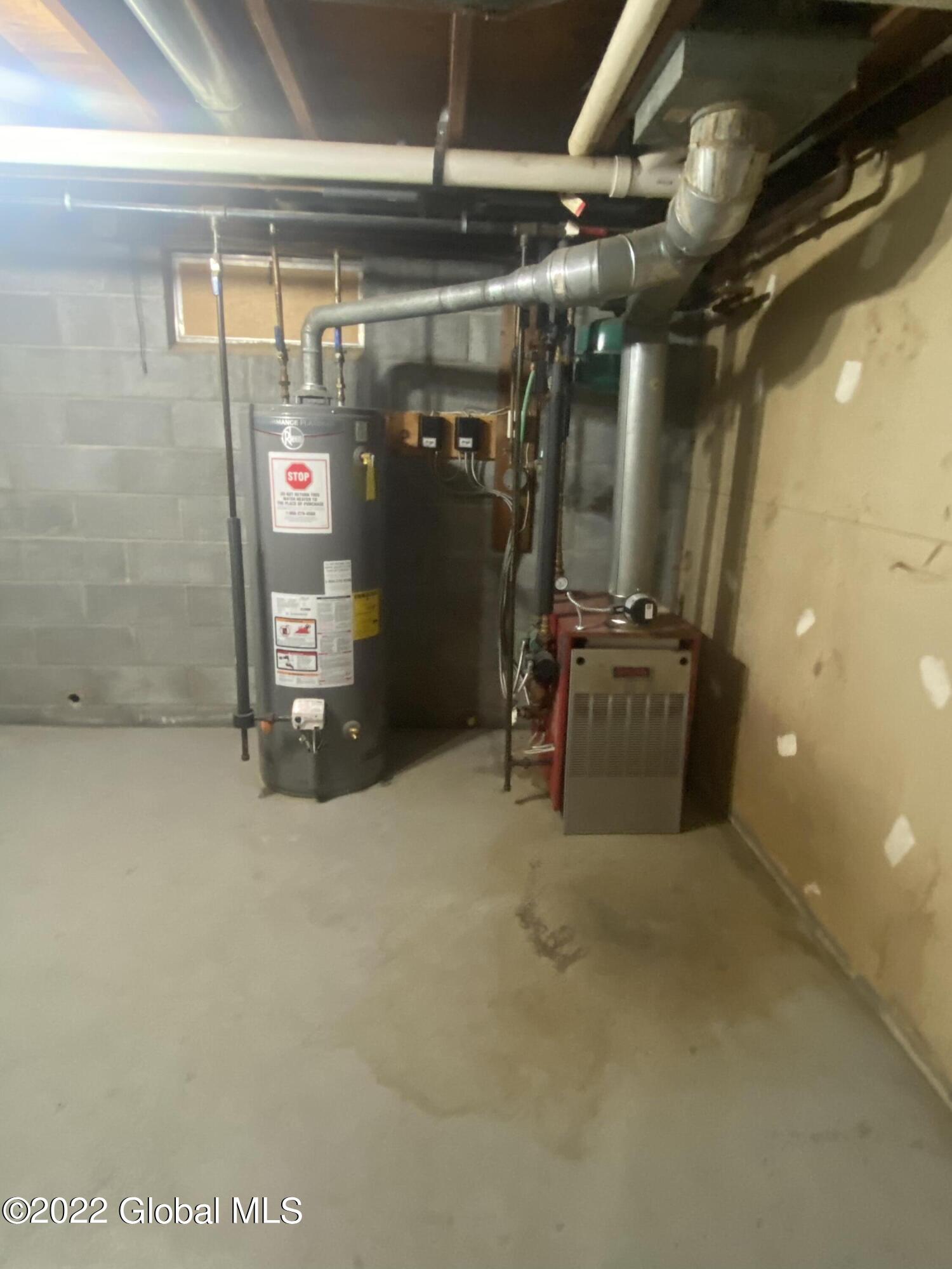 48 Plant Road Halfmoon, NY 12065 - Photo 32 of 55 0EE15082-5759-4DB0-B859-99DF6F1BAE49