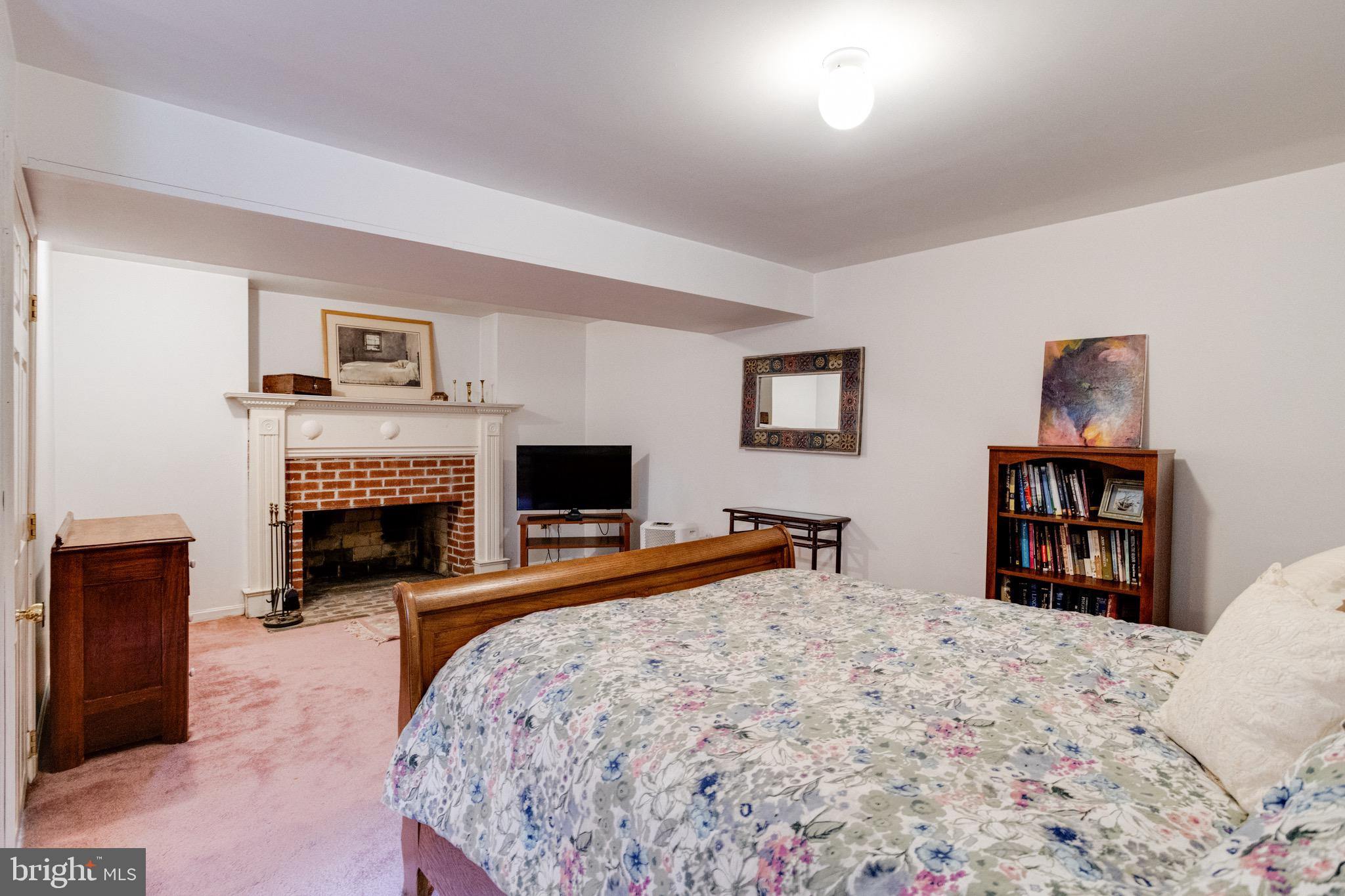 6313 Southwood Road Baltimore, MD 21239 - Photo 29 of 48 Gallery Image 29
