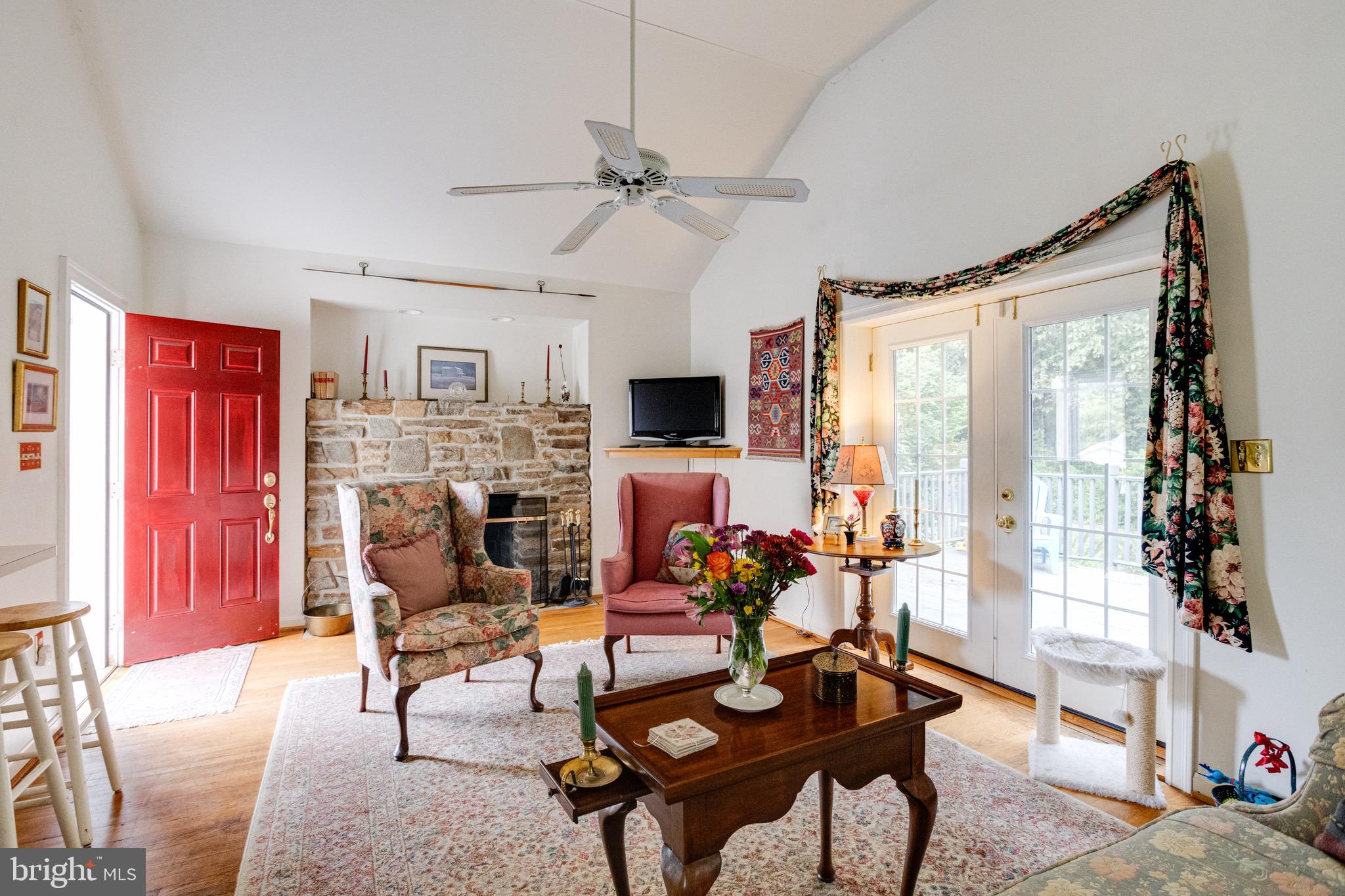 6313 Southwood Road Baltimore, MD 21239 - Photo 7 of 48 Gallery Image 7