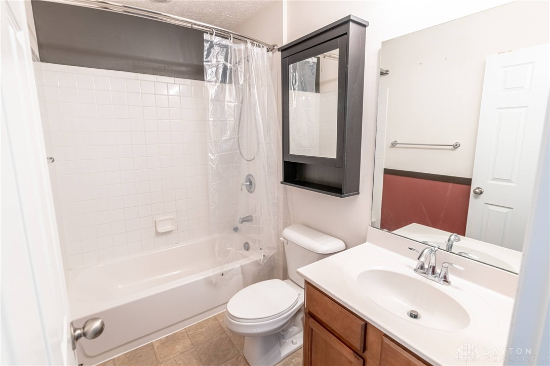 4013 Shaker Road Franklin, OH 45005 - Photo 25 of 39 Gallery Image 25