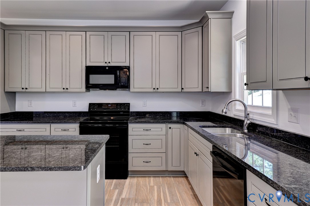 321 Pointers Drive West Point, VA 23181 - Photo 12 of 29 soft close cabinets