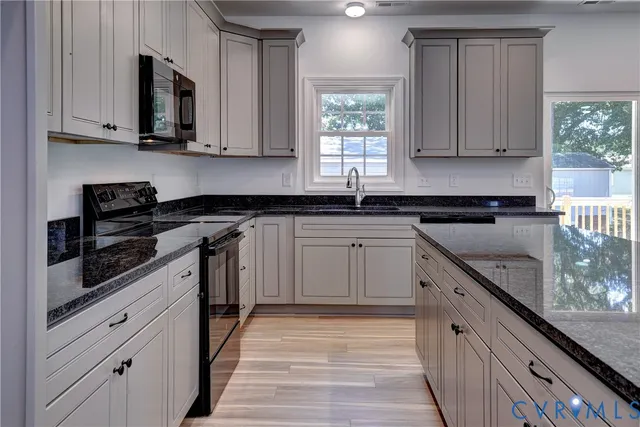 $375,000 | 321 Pointers Drive, West Point, VA 23181