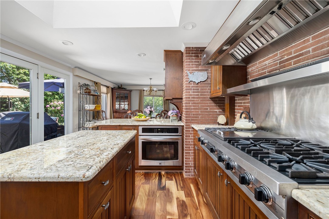 6 Crawford Avenue Warwick, RI 02889 - Photo 11 of 47